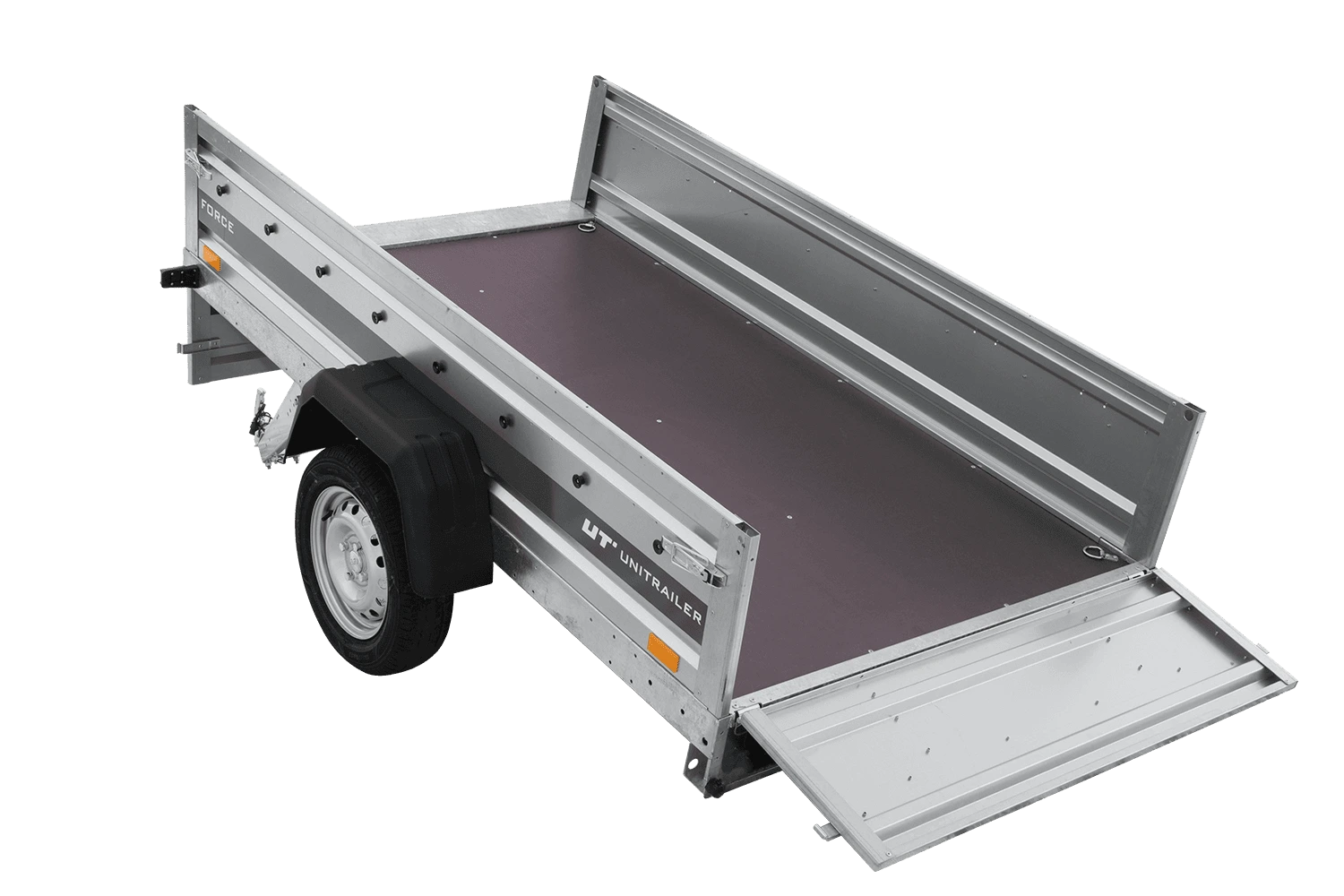FORCE 230 KIPP mit geöffneter Heckklappe