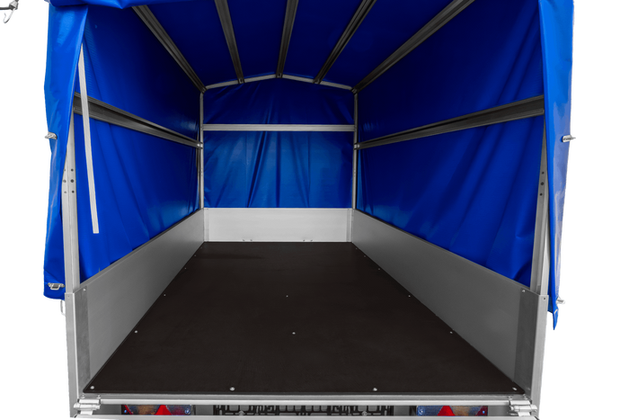 Autotransportanhänger mit Aluminiumwänden 230x125 Unitrailer Garden 230 KIPP ALU mit H1100-Rahmen und blauer Plane