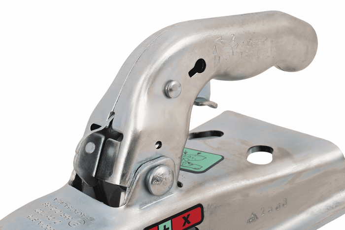 KNOTT 6E0071.001 Kugelkupplung für einen 750 kg Anhänger mit V-förmiger Deichsel