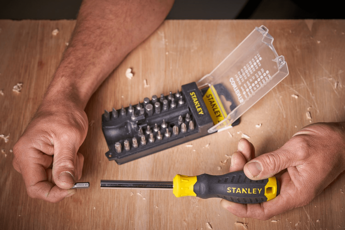 STANLEY MULTIBIT 34-teiliger Schraubendreher mit Bit-Set