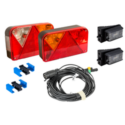 Lichtset: DOBPLAST Rücklichter + DOBPLAST LED-Seitenlichter + MANTES 7m 7-PIN Kabelbaum + Schnellverbinder