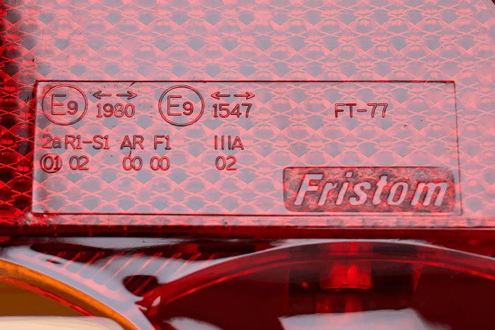 FRISTOM FT-77 Rückleuchte, 5 Funktionen, rechts