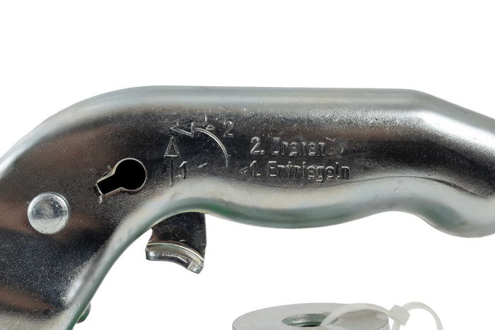 KNOTT 6E0176.001 Kugelkopfkupplung für einen 750kg Anhänger mit V-Deichsel