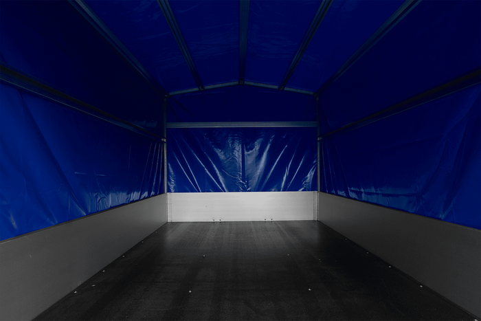 Autoanhänger mit Aluminiumseitenwänden 264x150 Unitrailer Garden 265 KIPP ALU mit H-1100 Rahmen und blauer Plane