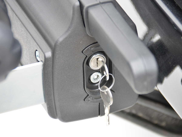 Peruzzo Parma 3 - Anhängerkupplungs-Fahrradträger für 3 Fahrräder (schwarz)