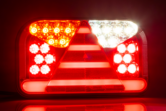 FRISTOM FT-170 LED Rückleuchte, 6 Funktionen, links