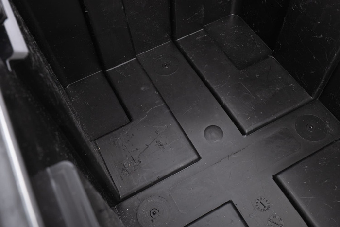 OUTLET Werkzeugkasten DAKEN 81105 NUR 750x350x300mm 48l