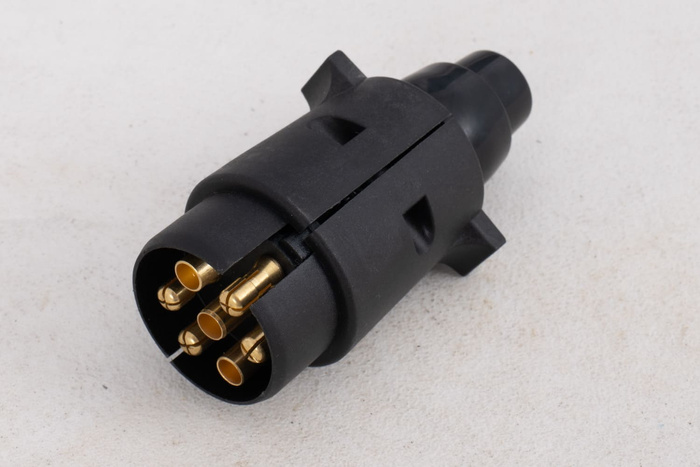 7-poliger UNITRAILER-Stecker für Anhängerkupplungsbuchse