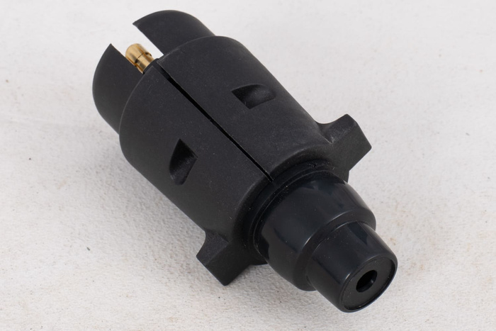 7-poliger KAMAR-Stecker für Anhängerkupplungsbuchse