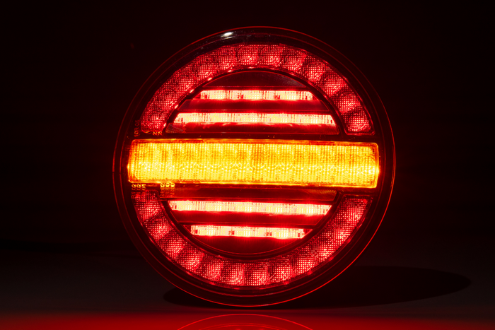 FRISTOM FT-213 LED-Rückleuchte, 3 funktionen, universal