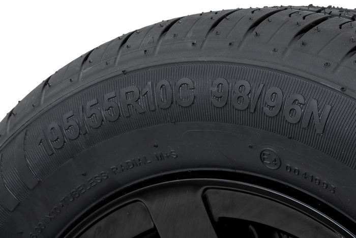 Verstärktes Rad für Anhänger KENDA REIFEN 195/55 R10C 98/96N ALUMINIUMFELGE STARCO schwarz 6Jx10"H2 5x112 ET:-4