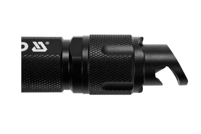 YATO YT-085609 LED 900lm Multifunktions-Taschenlampe, Powerbank, Flaschenöffner, Notfallhammer