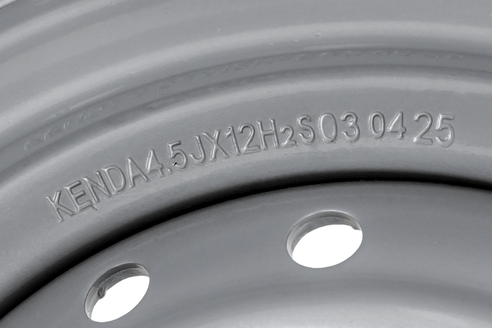 Verstärktes Rad für Anhänger REIFEN KENDA 155/70 R12C 104/102N KENDA RIM 4,5Jx12"H2 5x112 ET:20