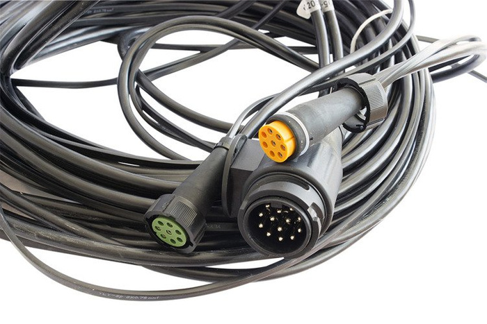 MANTES Elektroinstallation, Anhänger Kabelbaum, 10m, 13 Pol Stecker, 2x 8 Pol Bajonett