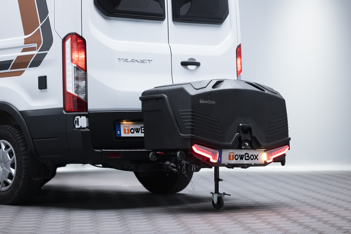 Towbox Camper Alpha schwarze LED (lang) - Anhängerkupplungs-Gepäckbox