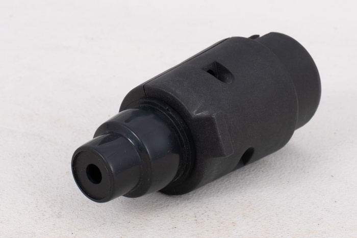 7-poliger KAMAR-Stecker für Anhängerkupplungsbuchse
