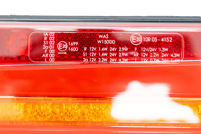 WAŚ W150DD LED-Rückleuchte mit 6 Funktionen, universell 