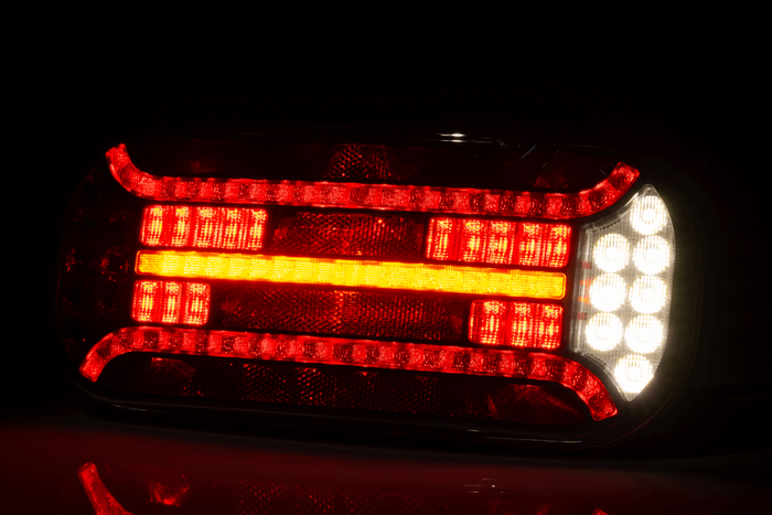 FRISTOM FT-610 LED-Rückleuchte, 6 Funktionen, links