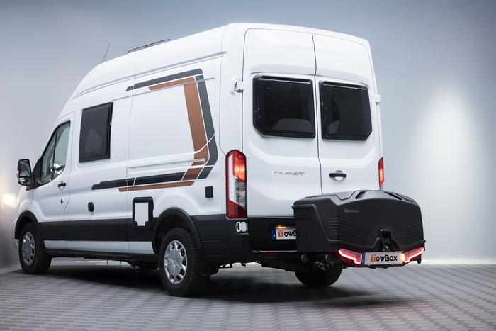 Towbox Camper Alpha schwarze LED (lang) - Anhängerkupplungs-Gepäckbox