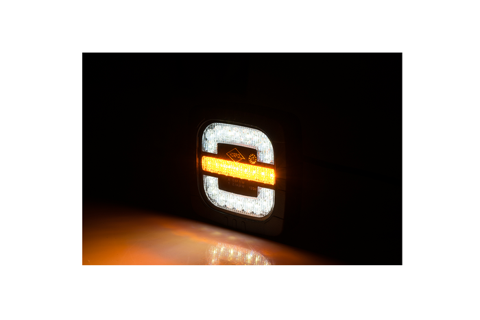 Lampa zespolona przednia z uchwytem Traktor