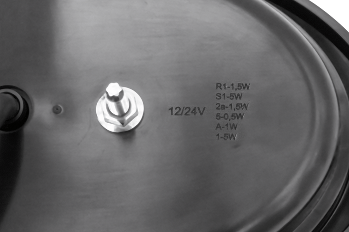 FRISTOM FT-355 LED-Universal-Rückleuchte mitGehäuse