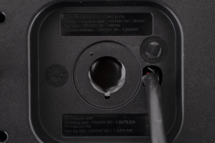 FRISTOM FT-130 COF LED-Rückleuchte, 6 Funktionen, universal