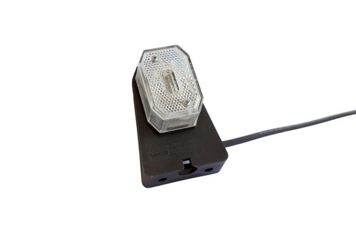 Rückleuchten Set: DOBPLAST DPT35 Rückleuchten+ ASPÖCK FLEXIPOINT I Umrissgleuchten + MANTES 4,4m 7-PIN Kabelbaum