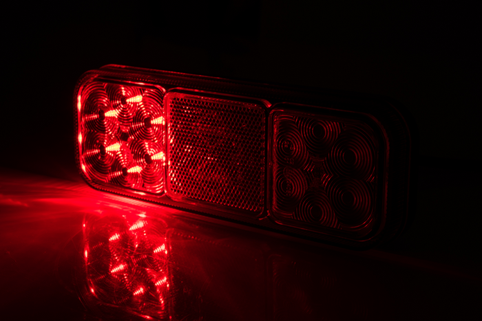 HORPOL LZD2831 LED-Rückleuchte mit 4 Funktionen, universell