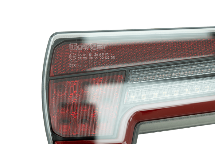 LED-Lampen mit 13-poligem Kabelbaum – TowBox V3 LED